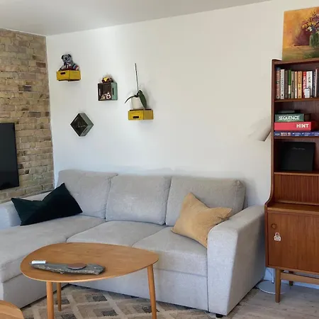 Apartment Bright, Colorful With A Balcony In The Heart Of Odense
